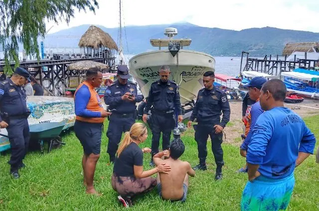 Rescatan a dos menores de edad de morir ahogados en Coatepeque 01-06-2025