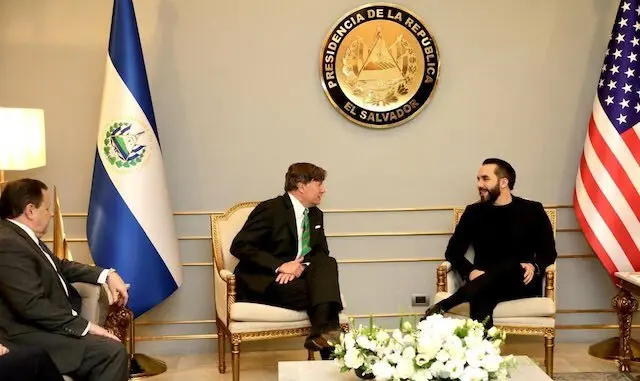 Vicesecretario de Estados Cristopher Landau y presidente Nayib Bukele en Capres