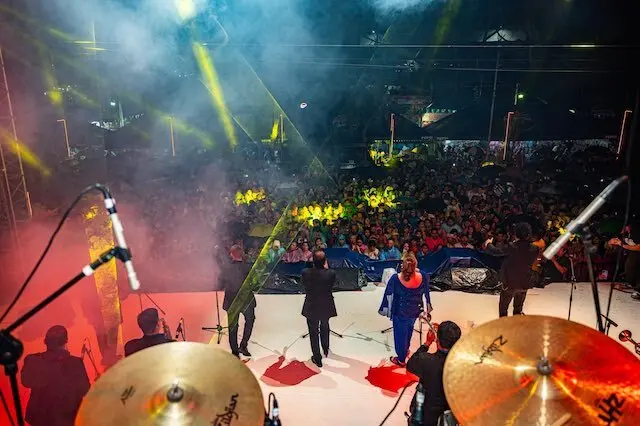 Hermanos Flores Fiestas Agostinas San Salvador 2025