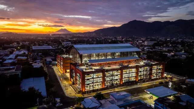 Mercado San Miguelito 3