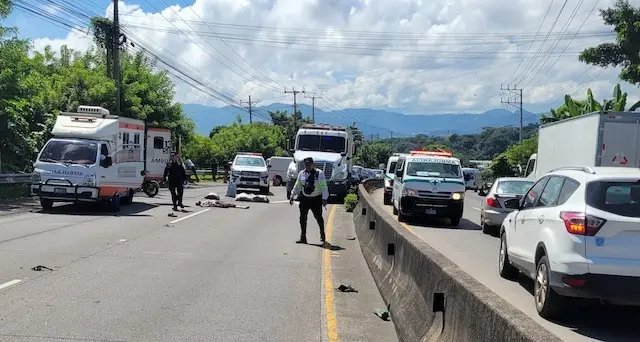 Motociclista y peatón fallecidos en el bulevar Constitución, por La Gloria, 01-10-2025