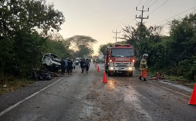 ACCIDENTE CASERÍO LAS MESAS, CHALATENANGO, UN FALLECIDO Y SEIS LESIONADOS 20-11-2025