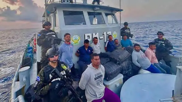 Extranjeros cocaína $37 millones 27-03-2024