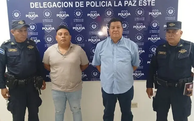 Subinspector Manuel de Jesús Ayala Martínez y agente Aníbal Otoniel Lue Escalante, destituidos de la PNC