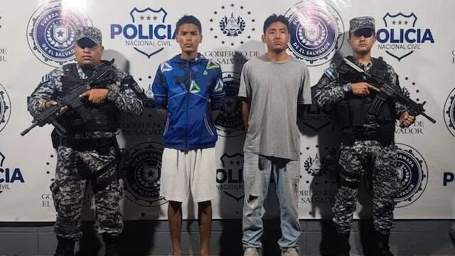 Andy Alejandro Castro Chávez y Christian Geovanny Méndez Mancía, robo