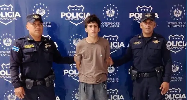 Edgar Miguel Dimas Martínez, 21 años de edad, hurto agravado