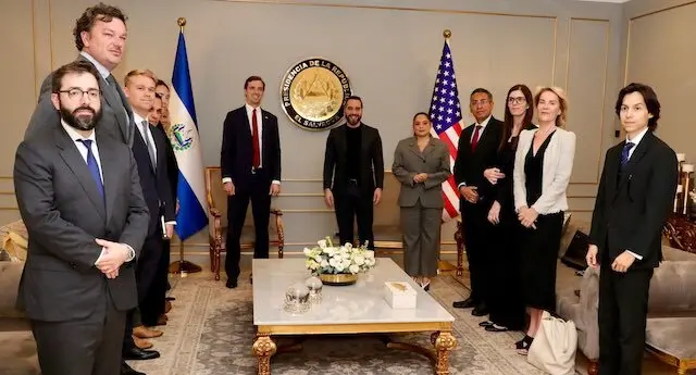 Caleb Orr y Nayib Bukele