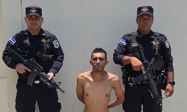 Fernando Javier Rivera Moreno, de 28 años de edad, homicidio
