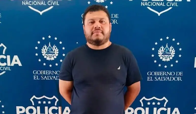 Moisés Antonio Mondragón Castro, robo, daños, conducción peligrosa