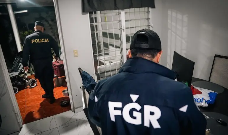 Operativo Fiscalía FGR y Policía PNC
