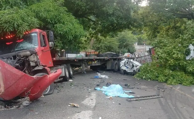 Mujer fallecida conductora en accidente en carretera del Litoral Tamanique 20-07-2026