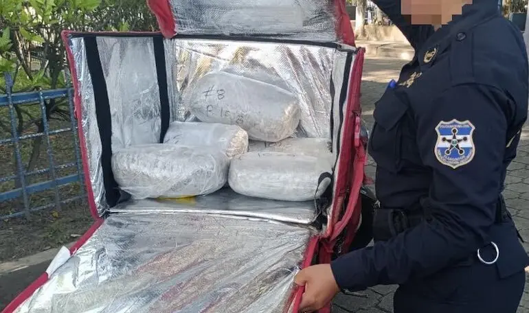 Cocaína Pedidos Ya!
