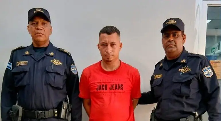 Nelson Ernesto Quevedo Arévalo, 28 años de edad, lesiones y amenazas