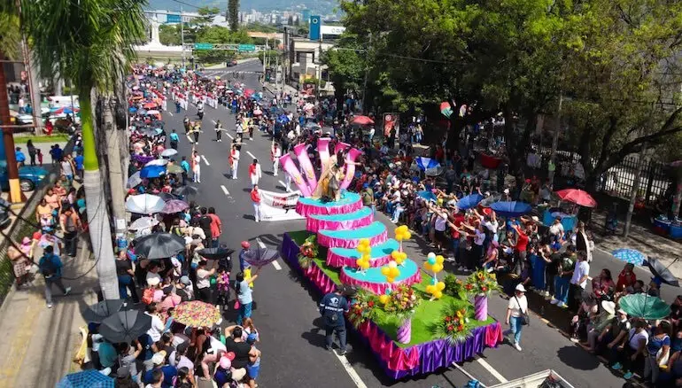 Desfile del Comercio 03-07-2026 2