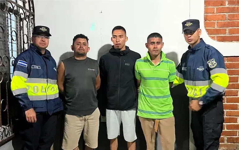 Noé de Jesús Campos González, Juan Gabriel Segura Hernández y Nicolás Alberto Pérez Tobar, homicidio