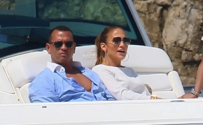 Jennifel Lopez y el toletero Alex Rodriguez son pareja desde hace algunos meses.