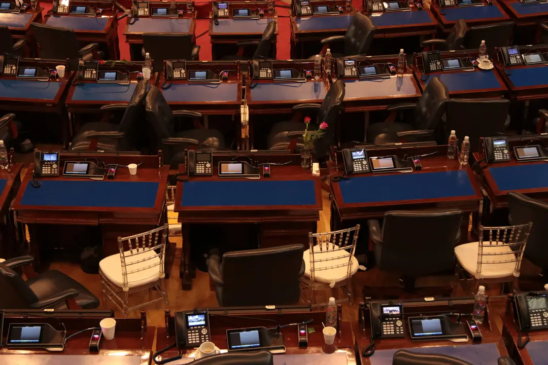 Salón azul,Toma de posesión, nueva asamblea, diputados