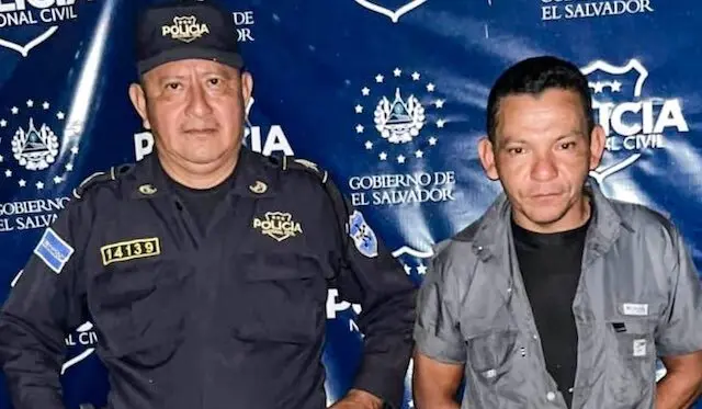 Carlos Alberto Vásquez Molina, de 49 años de edad, tenencia, portación o conducción de arma de fuega irresponsable o ilegal de arma de fuego