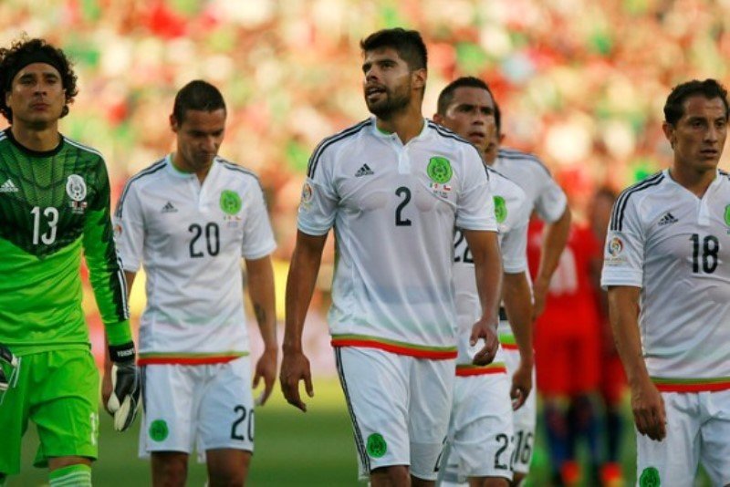 Selección de México pierde