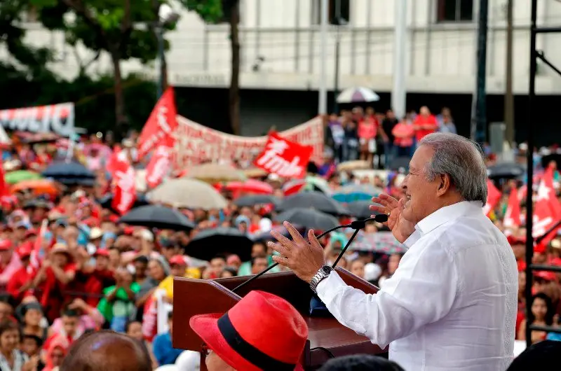 Sánchez Cerén en mitin