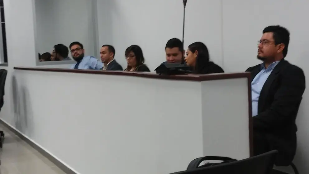 Implicados en caso "troll center"