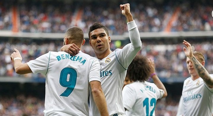 Benzemá celebra su gol ante Málaga