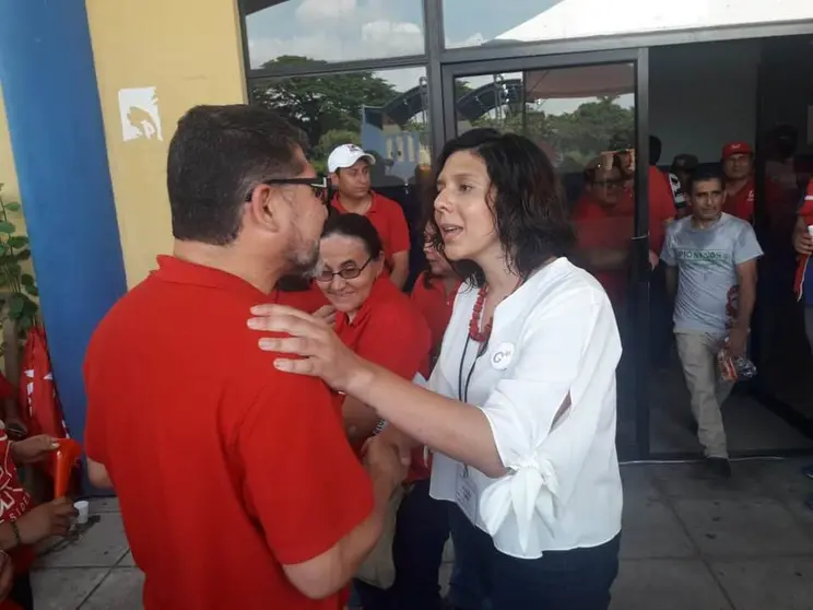 Fidel Fuentes y Ana Guardado