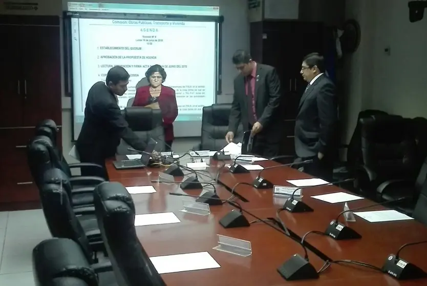 Comisión de Obras Públicas no se instaló