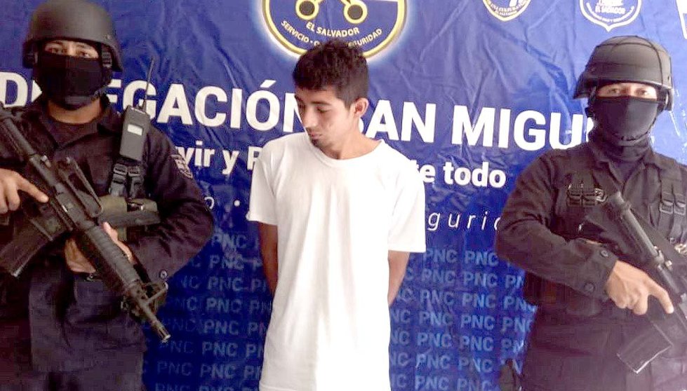 José Balmoris Hernández Ayala detenido por asesinar a un militar 3