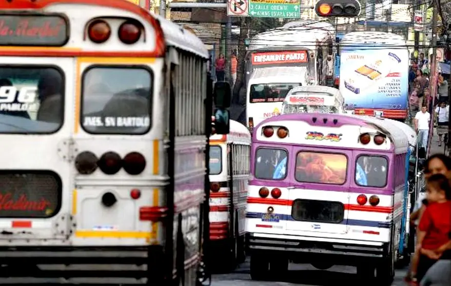 Unidades del Transporte Pública de Pasajeros buses y microbuses