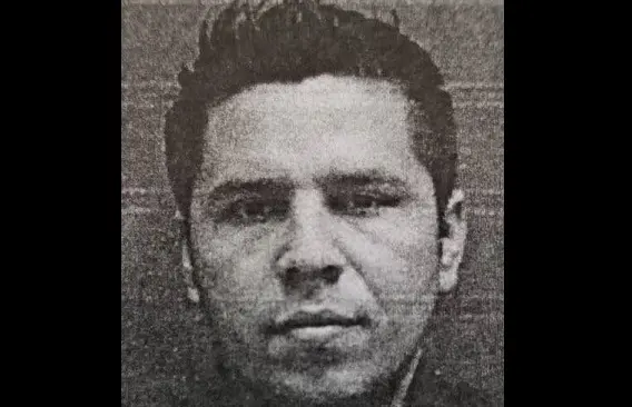 Policía condenado por asesinato