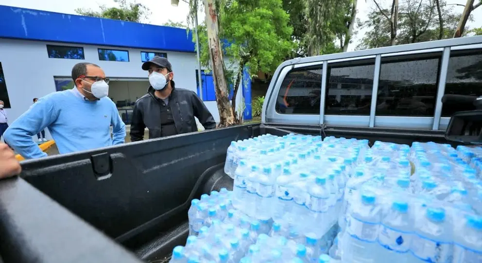 Agua embotellada