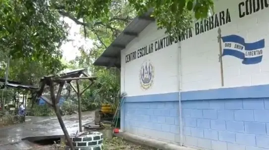 Escuela lluvias