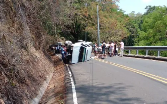 Vuelco en Sensunte