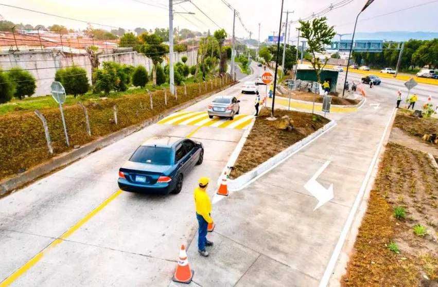 Inauguran acceso a la calle El Volcán
