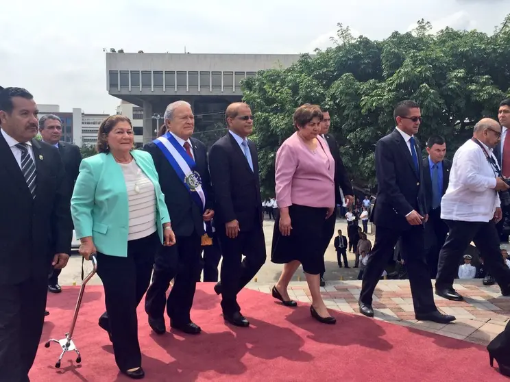 Presidente Sánchez Cerén se dirige a concentración popular.