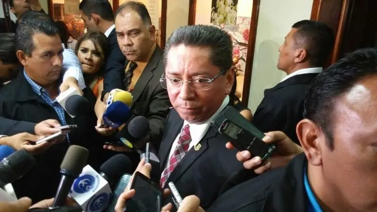 Fiscal pide antejuicio a exministro de Defensa y actual embajador de Italia. Foto: Teresa Andrade