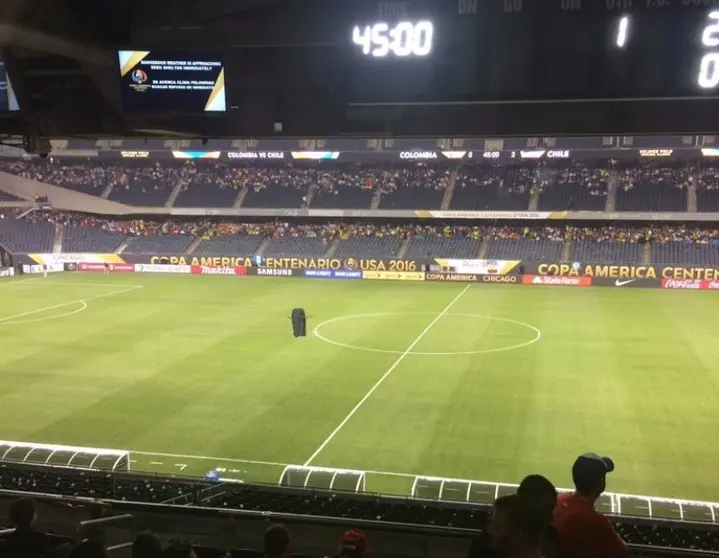 Lluvia partido Chile-Colombia