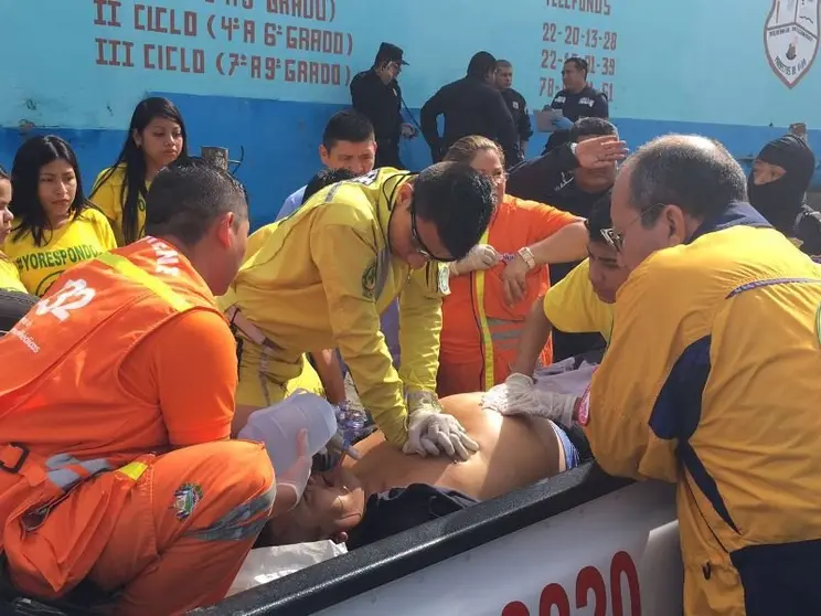 Policía herido