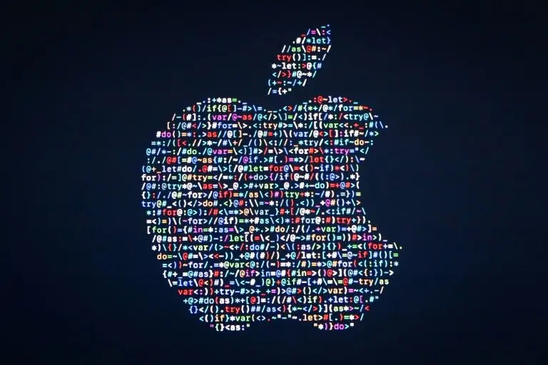 <p>El logotipo del gigante informático estadounidense Apple, en una conferencia en San Francisco, California, el 13 de junio de 2016</p>