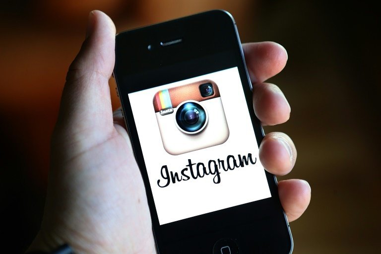 <p>El logo de Instagram en un teléfono Iphone el 18 de diciembre de 2012 en Fairfax, California</p>