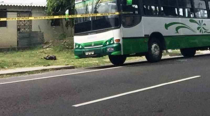 homicidio en bus
