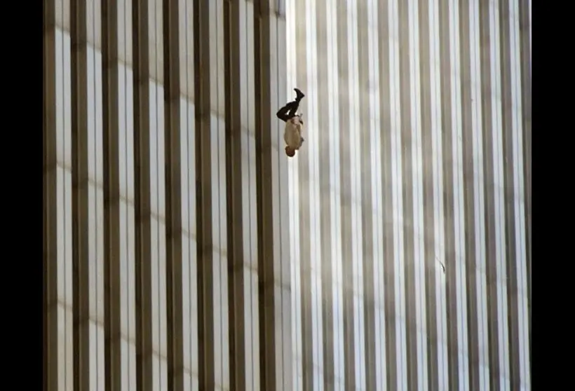 911