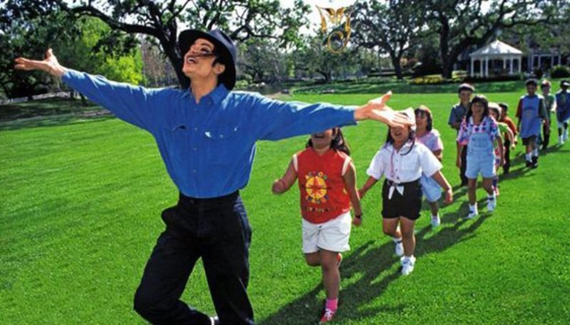 Michael Jackson con niños