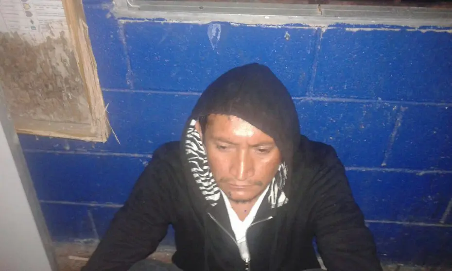 hombre detenido por golpear a su madre