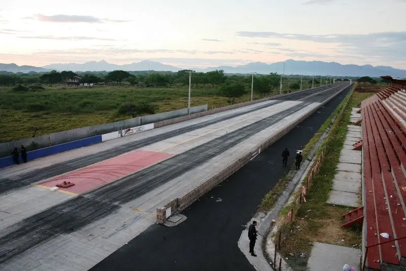 Pista de carrera de Juan Colorado en San Miguel/ Foto Héctor Silva Ávalos.