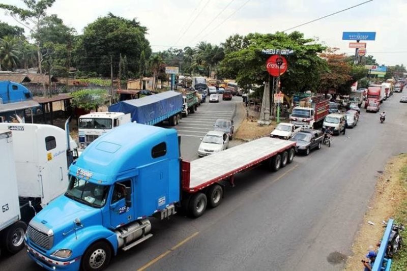 Transporte de carga en fronteras con Guatemala no circulará/ Foto Prensa Libre