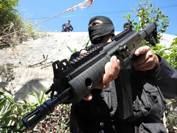 Policía Fuerza Especial