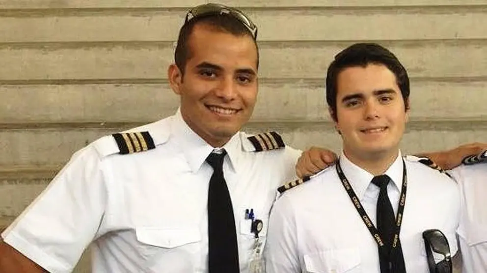 alumnos muertos en clase de aviación