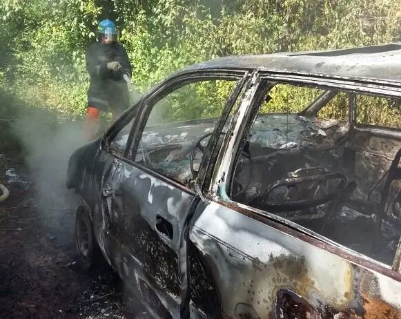 carro incendiado